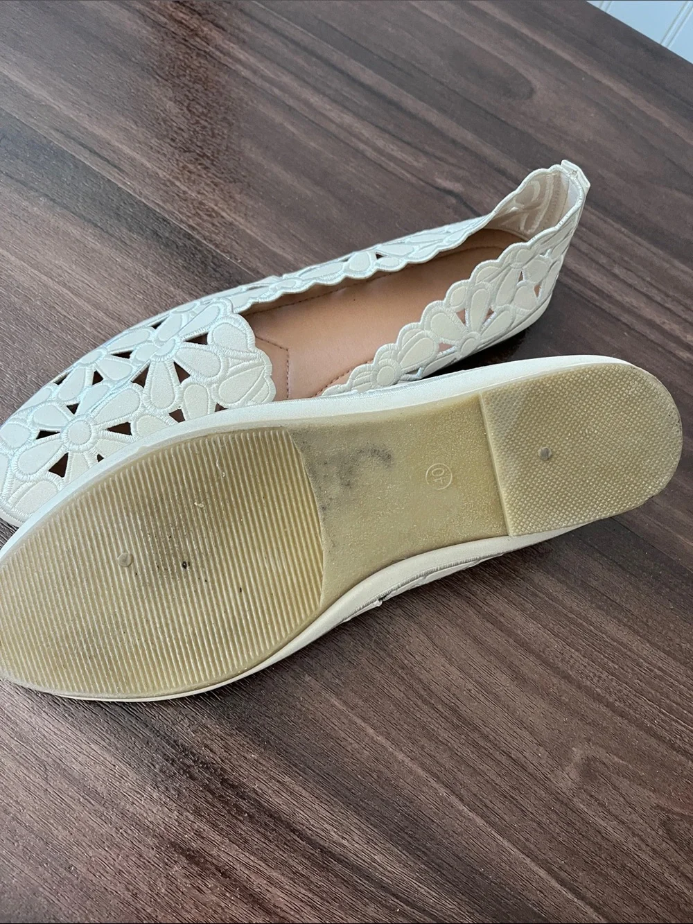 Women's Cream Floral Cutout Slip-On Flats - Picture 6 of 6